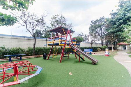 Apartamento à venda com 91m², 3 quartos e 2 vagas Apartamento à venda com 91m², 3 quartos e 2 vagasÁrea Comum - Playground