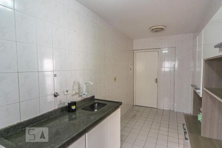 Apartamento à venda com 91m², 3 quartos e 2 vagas Apartamento à venda com 91m², 3 quartos e 2 vagasCozinha