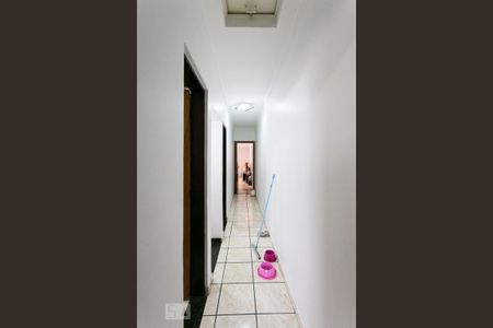 Casa à venda com 142m², 3 quartos e 4 vagasCorredor