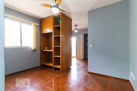 Sala de kitnet/studio para alugar com 1 quarto, 45m² em Centro, Campinas