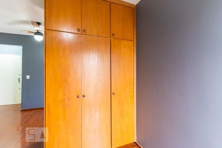 Quarto - Armários de kitnet/studio para alugar com 1 quarto, 45m² em Centro, Campinas