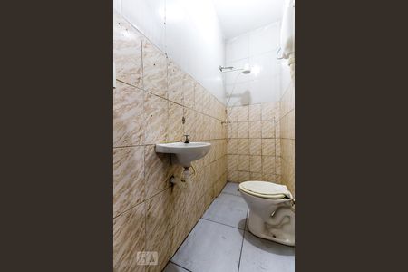 Studio para alugar com 35m², 1 quarto e sem vaga Studio para alugar com 35m², 1 quarto e sem vagaBanheiro