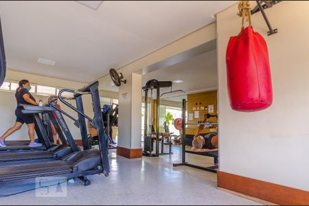 Apartamento para alugar com 60m², 2 quartos e 1 vaga Apartamento para alugar com 60m², 2 quartos e 1 vagaAcademia