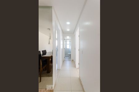 Corredor de apartamento para alugar com 2 quartos, 60m² em Boca do Rio, Salvador