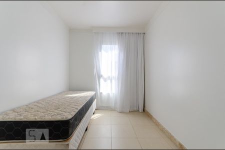 Quarto 1 de apartamento para alugar com 2 quartos, 60m² em Boca do Rio, Salvador