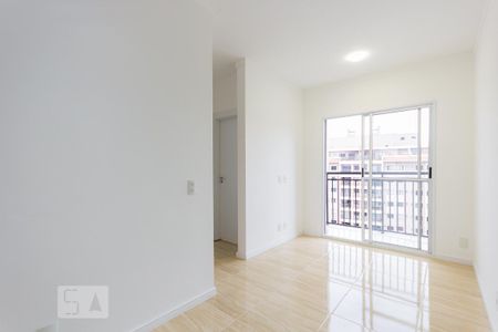 Apartamento para alugar com 46m², 2 quartos e 1 vaga Apartamento para alugar com 46m², 2 quartos e 1 vagaSala