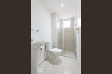 Apartamento para alugar com 46m², 2 quartos e 1 vaga Apartamento para alugar com 46m², 2 quartos e 1 vagaBanheiro