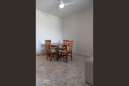 Sala de apartamento para alugar com 4 quartos, 129m² em Barra da Tijuca, Rio de Janeiro