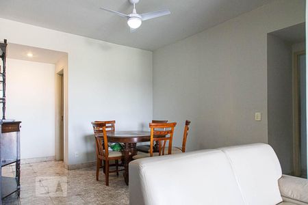 Sala de apartamento para alugar com 4 quartos, 129m² em Barra da Tijuca, Rio de Janeiro