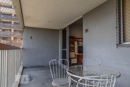 Apartamento para alugar com 129m², 4 quartos e 2 vagasVaranda 