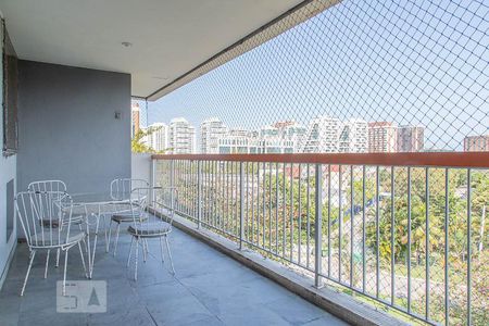 Varanda  de apartamento para alugar com 4 quartos, 129m² em Barra da Tijuca, Rio de Janeiro