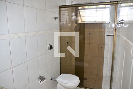 Casa à venda com 135m², 3 quartos e 2 vagasBanheiro 1