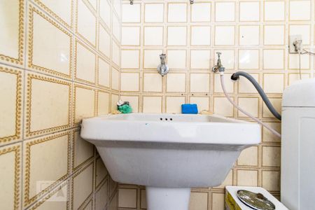 Casa à venda com 250m², 5 quartos e 3 vagasLavanderia