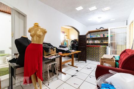 Casa à venda com 250m², 5 quartos e 3 vagasEdícula