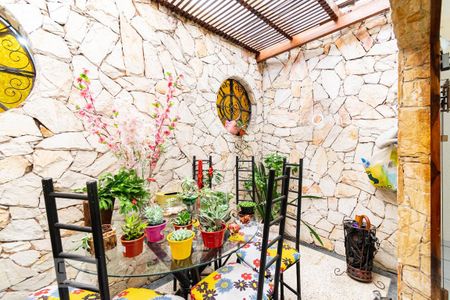 Casa à venda com 250m², 5 quartos e 3 vagasJardim de inverno