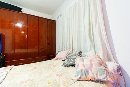 Casa à venda com 250m², 5 quartos e 3 vagasQuarto 2