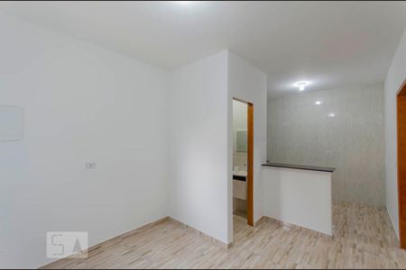 Sala de casa para alugar com 2 quartos, 45m² em Jardim São Nicolau, São Paulo