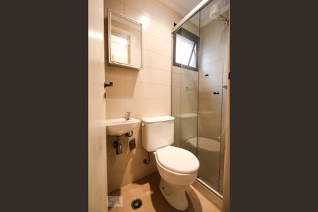 Apartamento à venda com 116m², 3 quartos e 2 vagas Apartamento à venda com 116m², 3 quartos e 2 vagasBanheiro de Serviço