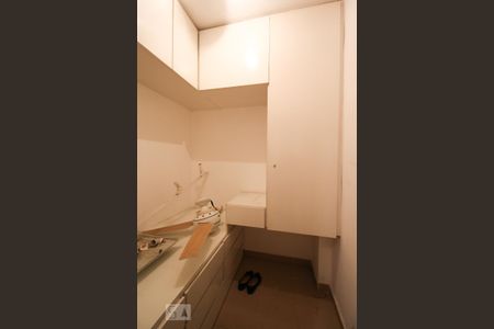 Apartamento à venda com 116m², 3 quartos e 2 vagas Apartamento à venda com 116m², 3 quartos e 2 vagasQuarto de Serviço