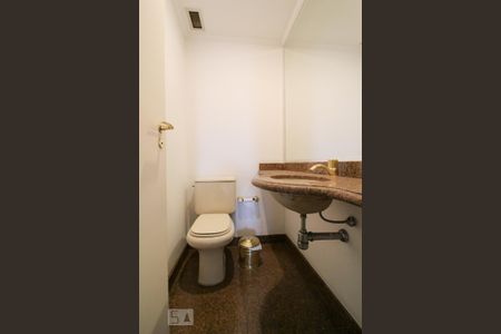 Lavabo  de apartamento à venda com 3 quartos, 116m² em Vila Nova Conceição, São Paulo