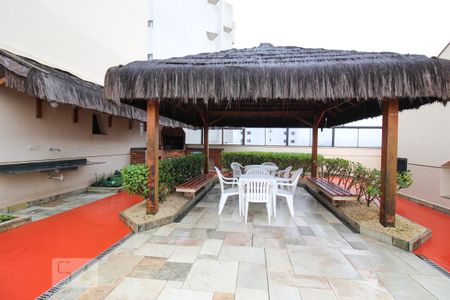 Apartamento à venda com 116m², 3 quartos e 2 vagas Apartamento à venda com 116m², 3 quartos e 2 vagasÁrea comum - Churrasqueira