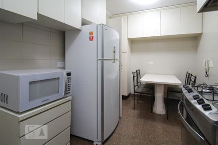 Cozinha de apartamento à venda com 3 quartos, 116m² em Vila Nova Conceição, São Paulo