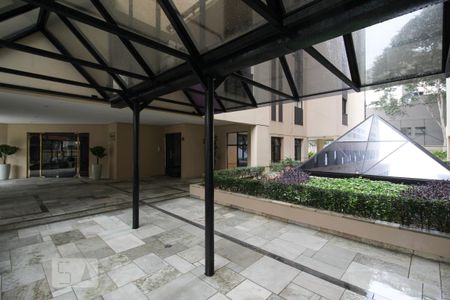 Apartamento à venda com 116m², 3 quartos e 2 vagas Apartamento à venda com 116m², 3 quartos e 2 vagasEntrada