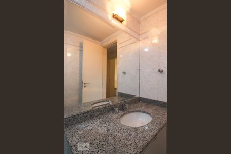 Apartamento à venda com 116m², 3 quartos e 2 vagas Apartamento à venda com 116m², 3 quartos e 2 vagasBanheiro