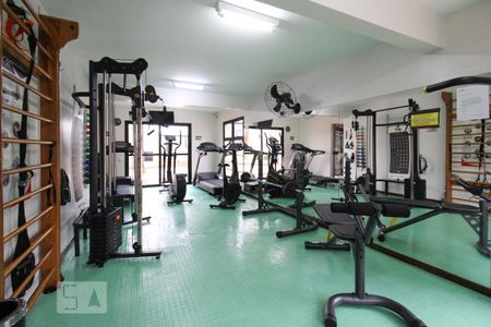 Apartamento à venda com 116m², 3 quartos e 2 vagas Apartamento à venda com 116m², 3 quartos e 2 vagasÁrea comum - Academia