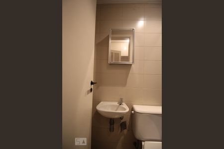 Apartamento à venda com 116m², 3 quartos e 2 vagas Apartamento à venda com 116m², 3 quartos e 2 vagasBanheiro de Serviço