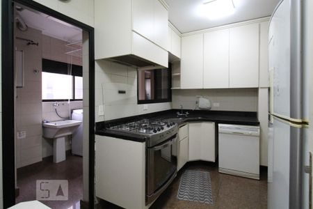Apartamento à venda com 116m², 3 quartos e 2 vagas Apartamento à venda com 116m², 3 quartos e 2 vagasCozinha