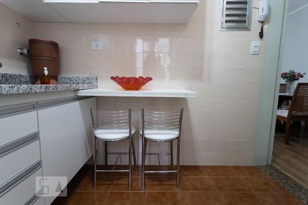 Cozinha de apartamento à venda com 1 quarto, 42m² em Vila Regente Feijó, São Paulo