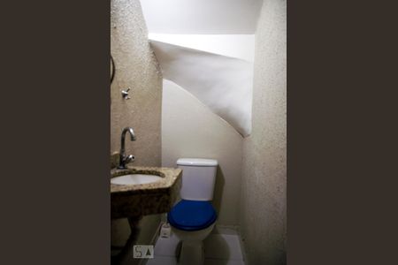Banheiro de casa para alugar com 2 quartos, 69m² em Cidade Líder, São Paulo