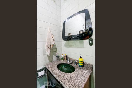 Casa à venda com 250m², 3 quartos e 5 vagas Casa à venda com 250m², 3 quartos e 5 vagasBanheiro