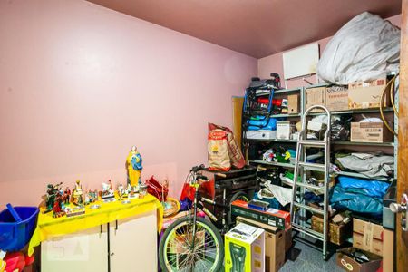 Casa à venda com 250m², 3 quartos e 5 vagas Casa à venda com 250m², 3 quartos e 5 vagasQuarto de Serviço