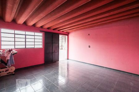 Casa à venda com 250m², 3 quartos e 5 vagas Casa à venda com 250m², 3 quartos e 5 vagasSalão de Jogos