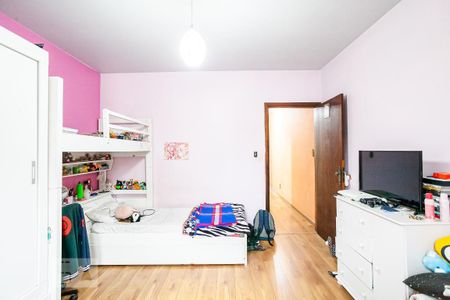 Casa à venda com 250m², 3 quartos e 5 vagas Casa à venda com 250m², 3 quartos e 5 vagasQuarto 3