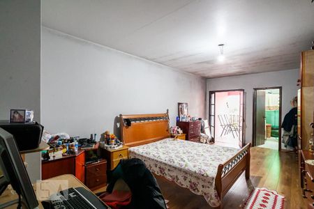 Casa à venda com 250m², 3 quartos e 5 vagas Casa à venda com 250m², 3 quartos e 5 vagasSuíte