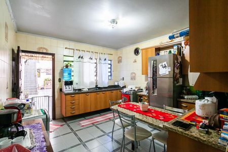 Casa à venda com 250m², 3 quartos e 5 vagas Casa à venda com 250m², 3 quartos e 5 vagasCozinha