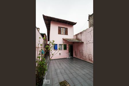 Casa à venda com 250m², 3 quartos e 5 vagas Casa à venda com 250m², 3 quartos e 5 vagasQuintal