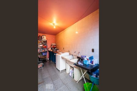 Casa à venda com 250m², 3 quartos e 5 vagas Casa à venda com 250m², 3 quartos e 5 vagasÁrea de Serviço