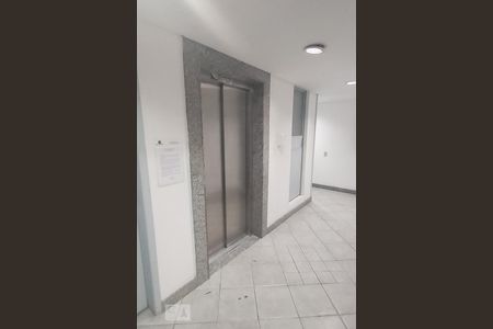 Apartamento à venda com 49m², 1 quarto e sem vaga Apartamento à venda com 49m², 1 quarto e sem vagaElevador