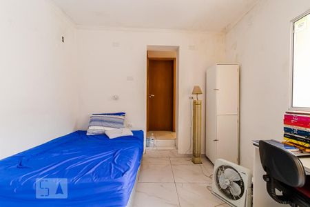 Casa à venda com 450m², 6 quartos e 4 vagasSuíte 5 do andar inferior