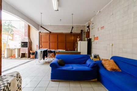 Casa à venda com 450m², 6 quartos e 4 vagasÁrea de Lazer ou Garagem andar inferior