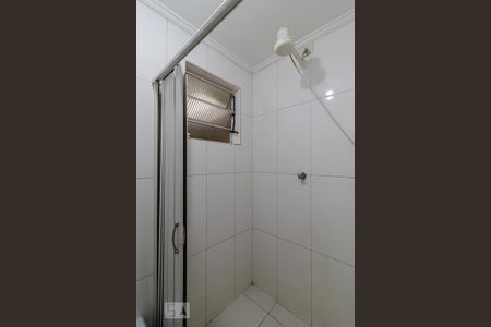 Casa à venda com 450m², 6 quartos e 4 vagasBanheiro da Suíte 4 do andar inferior