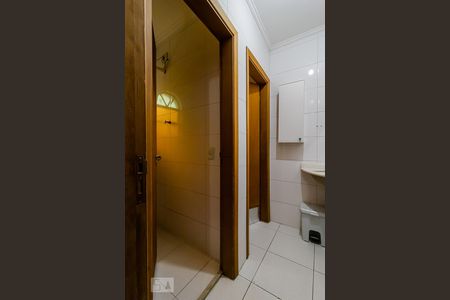 Casa à venda com 450m², 6 quartos e 4 vagasBanheiro da Suíte 2 andar superior