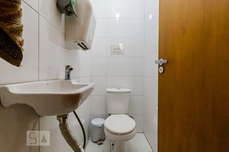 Casa à venda com 450m², 6 quartos e 4 vagasBanheiro de Serviço