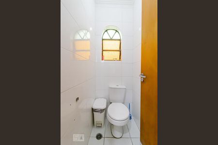 Casa à venda com 450m², 6 quartos e 4 vagasBanheiro da Suíte 2 andar superior