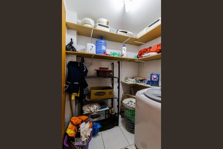 Casa à venda com 450m², 6 quartos e 4 vagasLavanderia