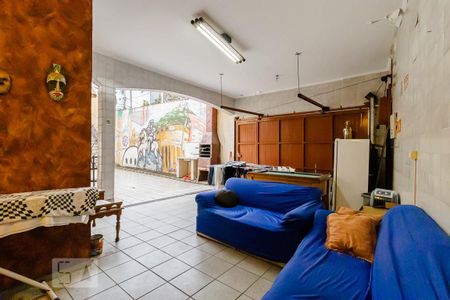 Casa à venda com 450m², 6 quartos e 4 vagasÁrea de Lazer ou Garagem andar inferior